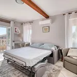 Chez Anne Marie Et Daniel 아파트