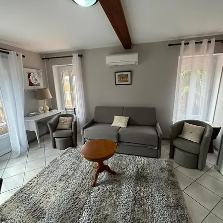 Chez Anne Marie Et Daniel Gardouch